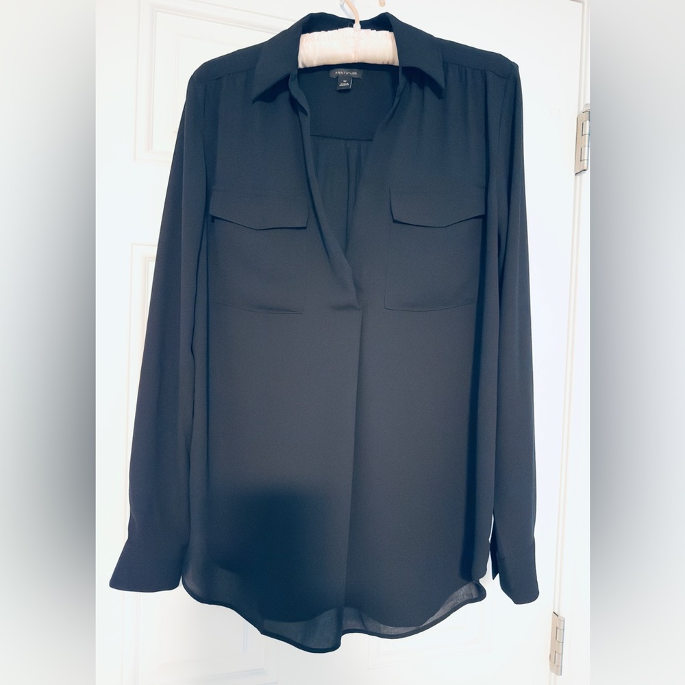 Ann Taylor Black Dress Shirt Blouse NWOT SIZE XS
